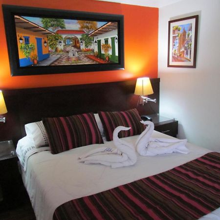 Hotel Apartasuite Normandia Богота Экстерьер фото