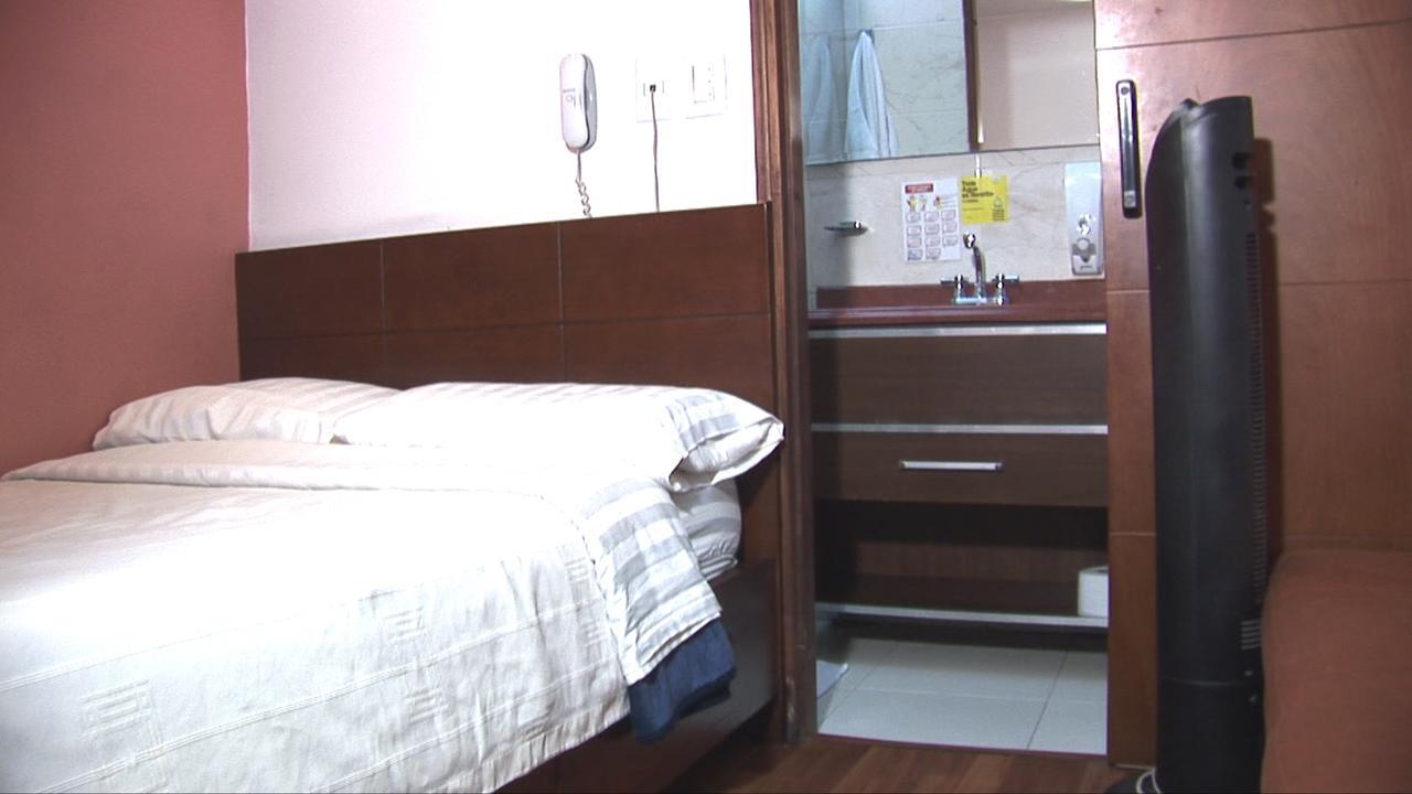 Hotel Apartasuite Normandia Богота Экстерьер фото