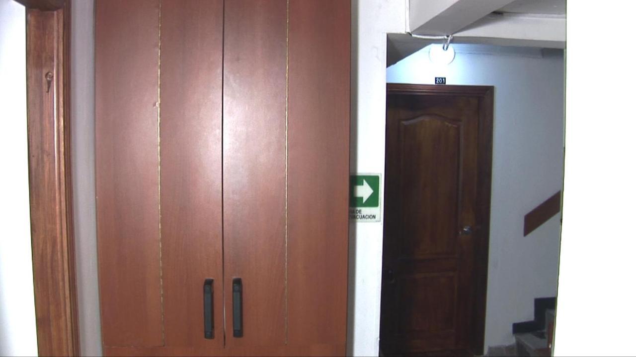 Hotel Apartasuite Normandia Богота Экстерьер фото