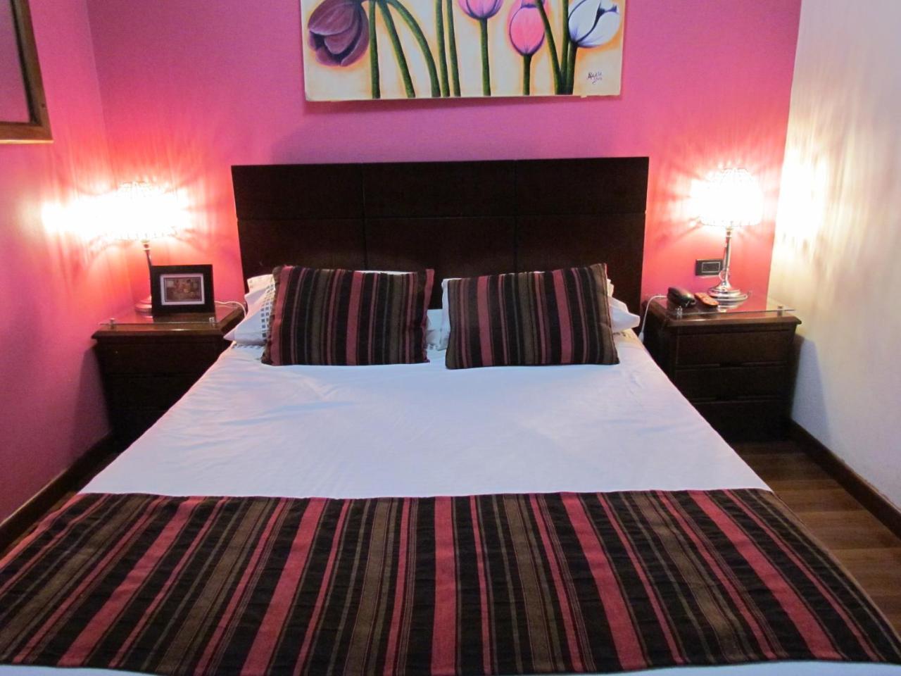Hotel Apartasuite Normandia Богота Экстерьер фото