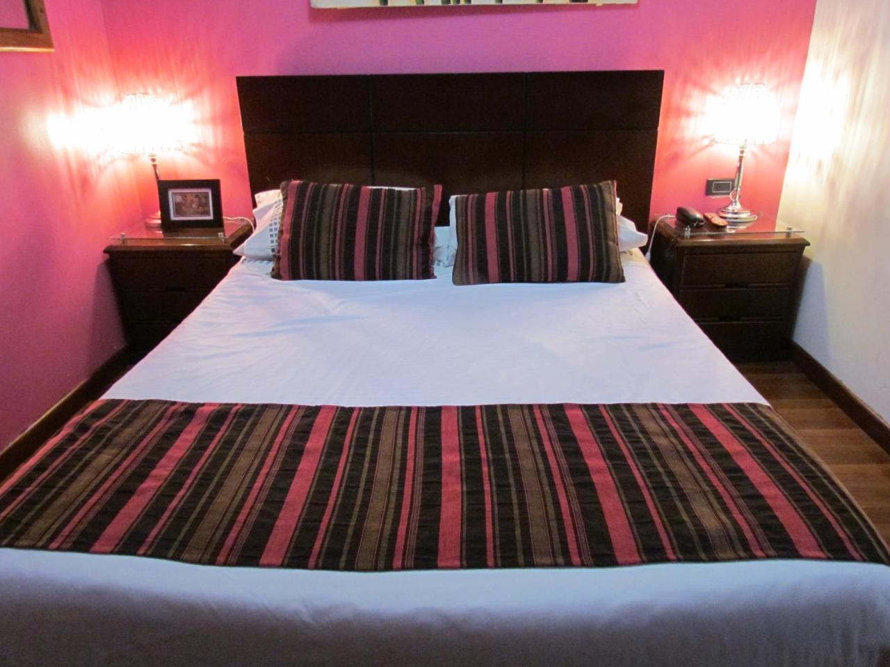 Hotel Apartasuite Normandia Богота Экстерьер фото