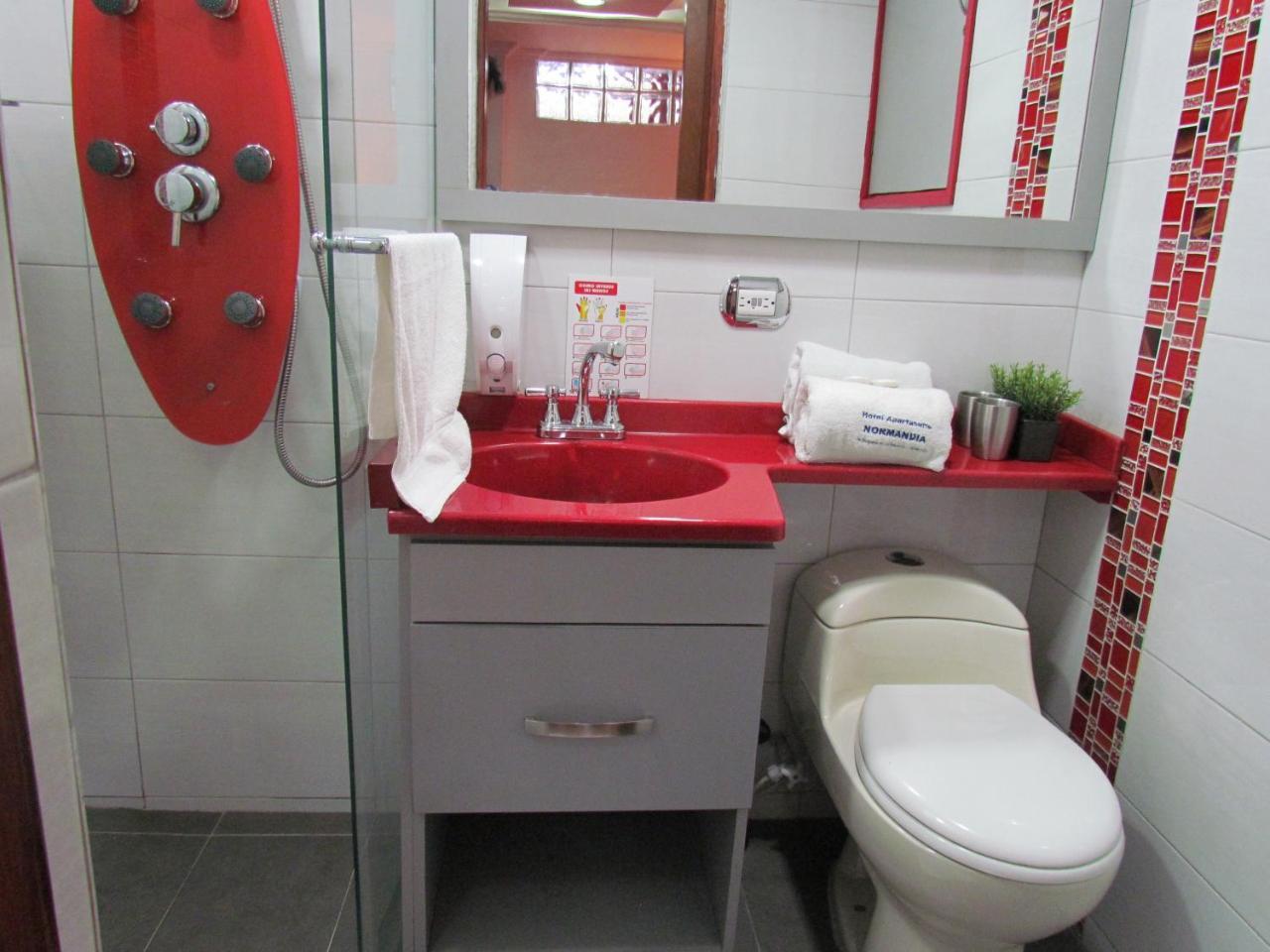 Hotel Apartasuite Normandia Богота Экстерьер фото